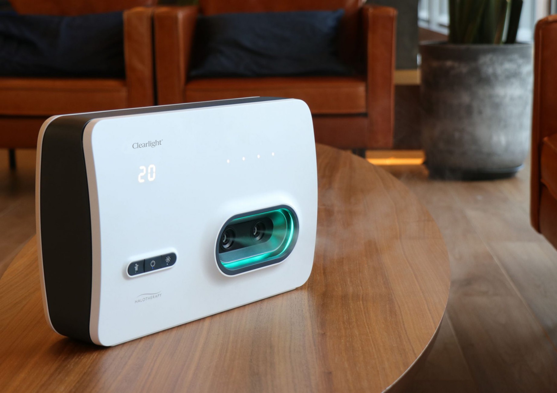 CL-WEB-Halo-Side-on-Table